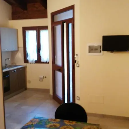 Sunshine Apartment *
